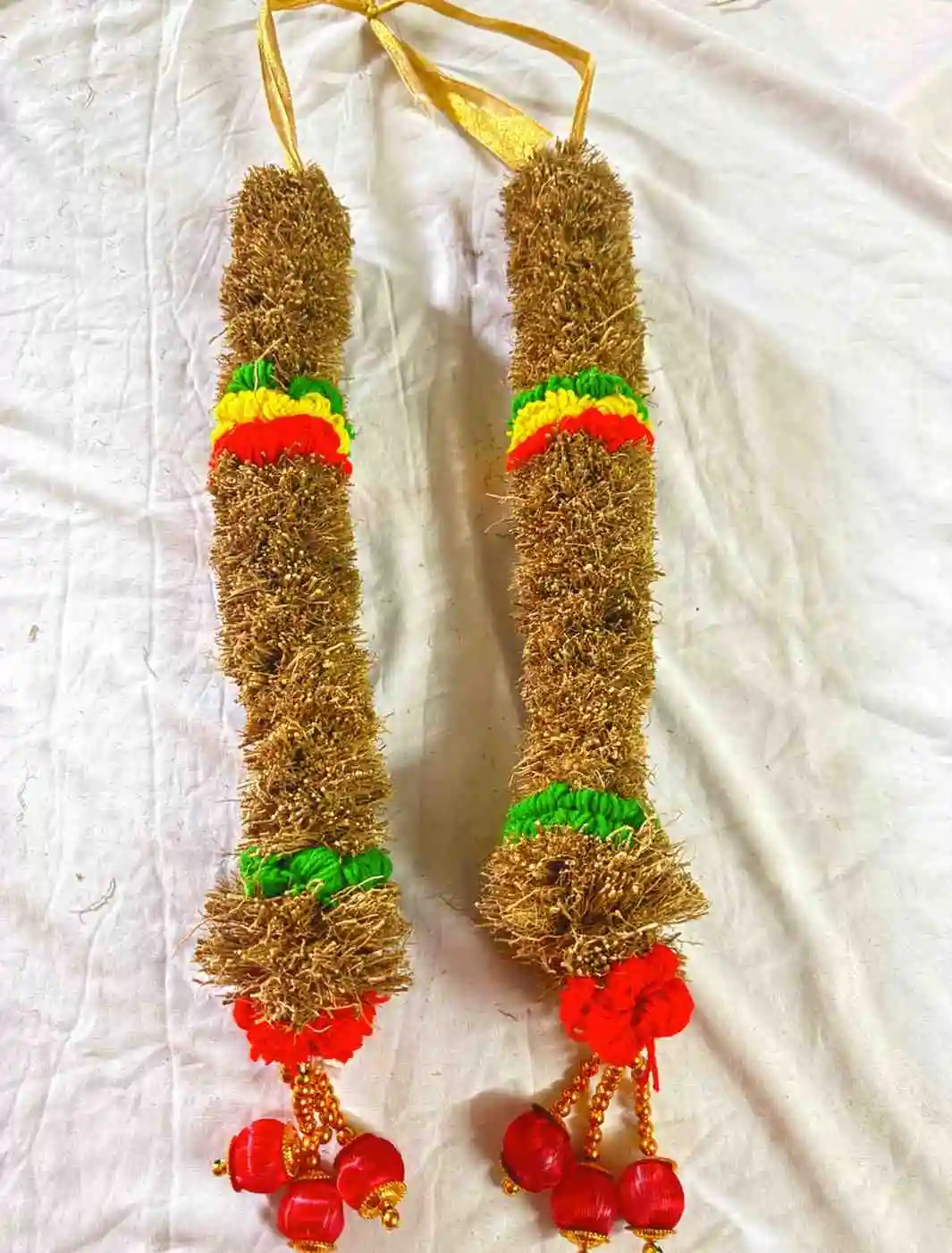 Vetiver Garland – Andal Malai Style (1 Feet (set of 2)/ 12 -14 Inches each )
