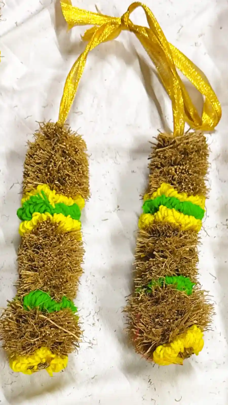 Vetiver Garland – Andal Malai Style (Set of 2, ½ Feet / 6 Inches Each)