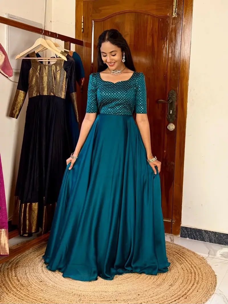Exquisite Sparkling Anarkali (ESA07)