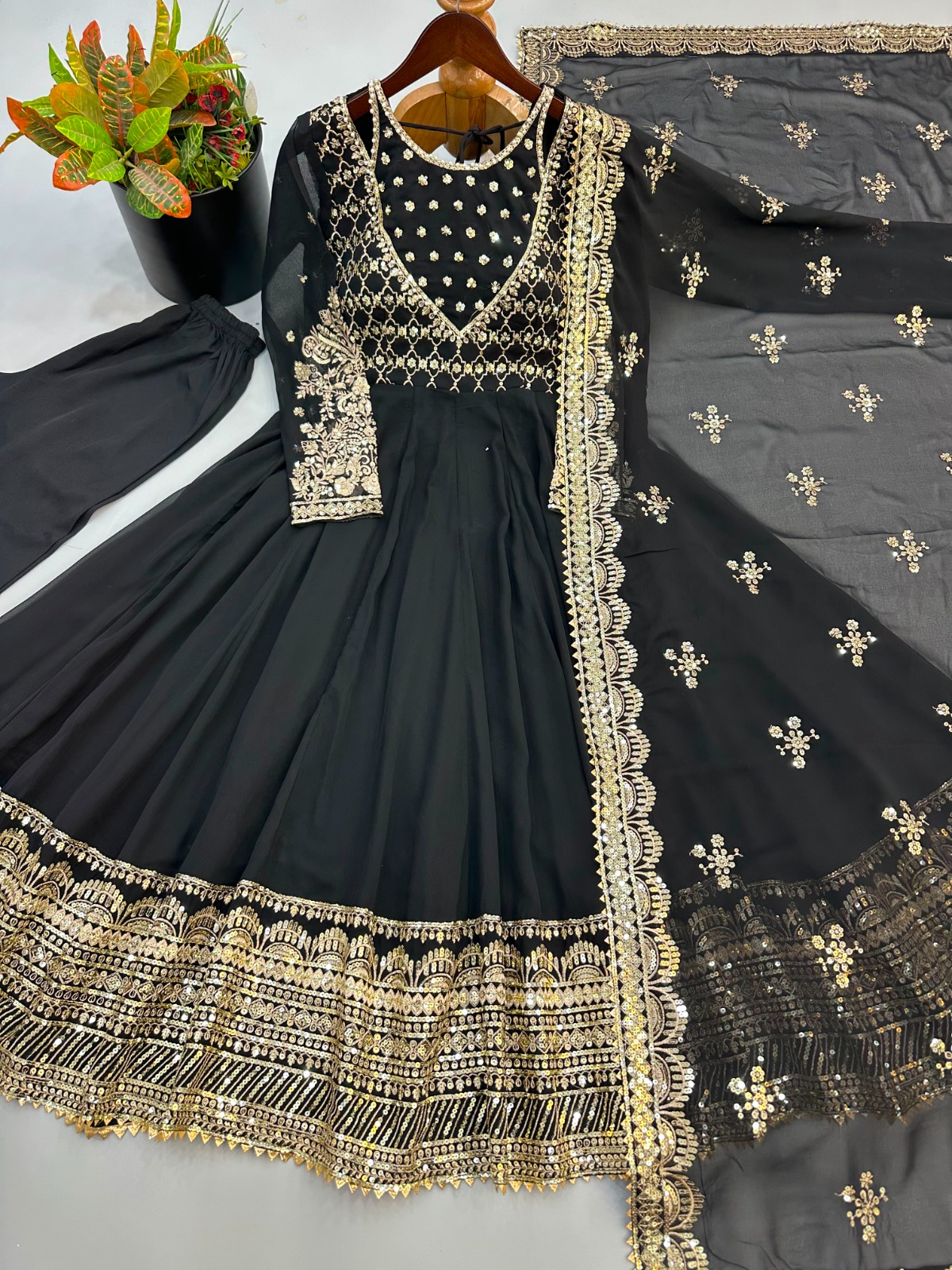 Trending Designer Gown (TDS03)