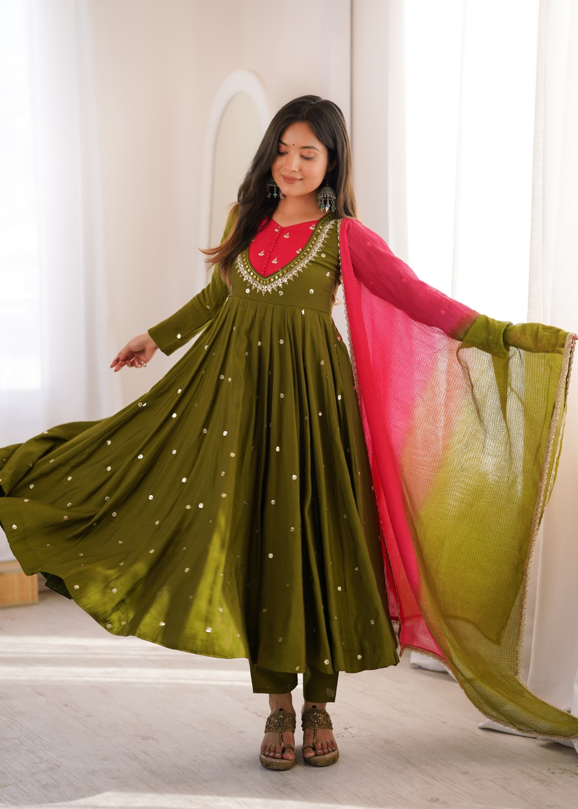 Roman Silk Embroidery Sequence with Real Mirror Work (RS003)