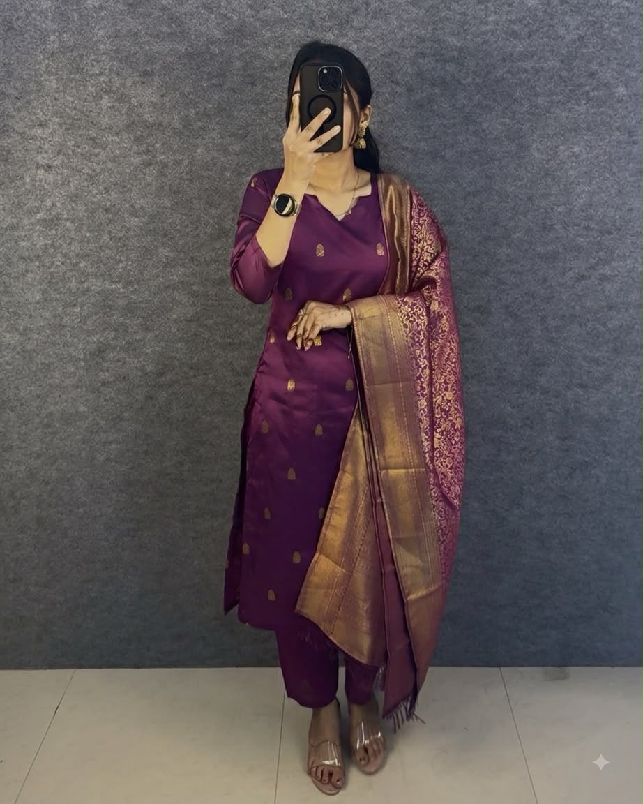 Banarasi Grand Kurti Set (BK01)