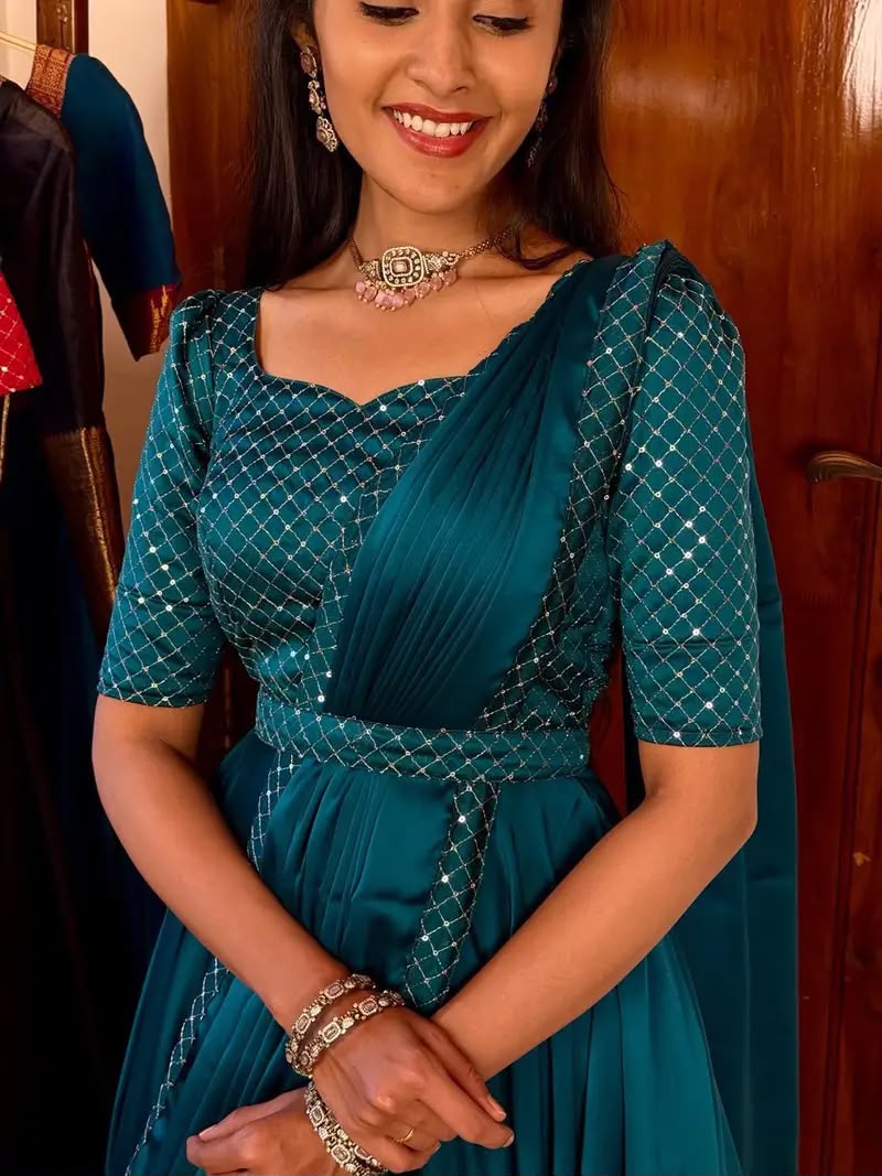 Exquisite Sparkling Anarkali (ESA07)