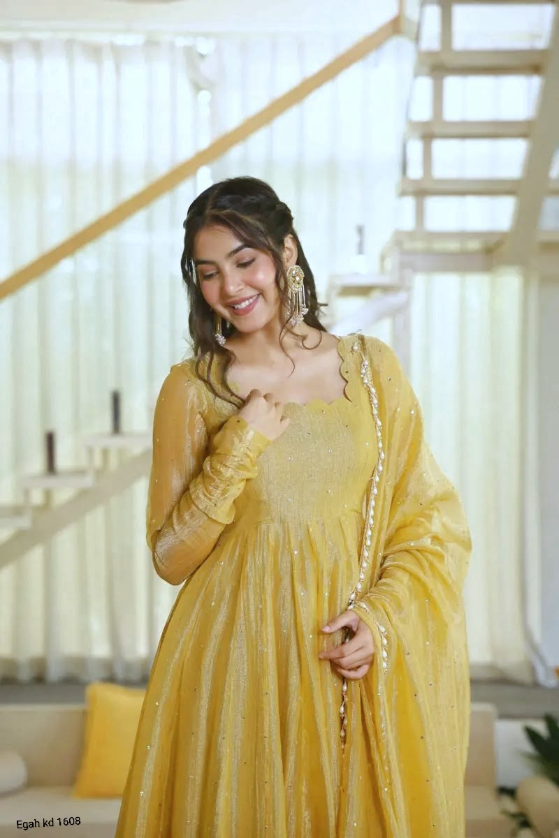 Elegant Salsa Silk Gown Set (SS01)