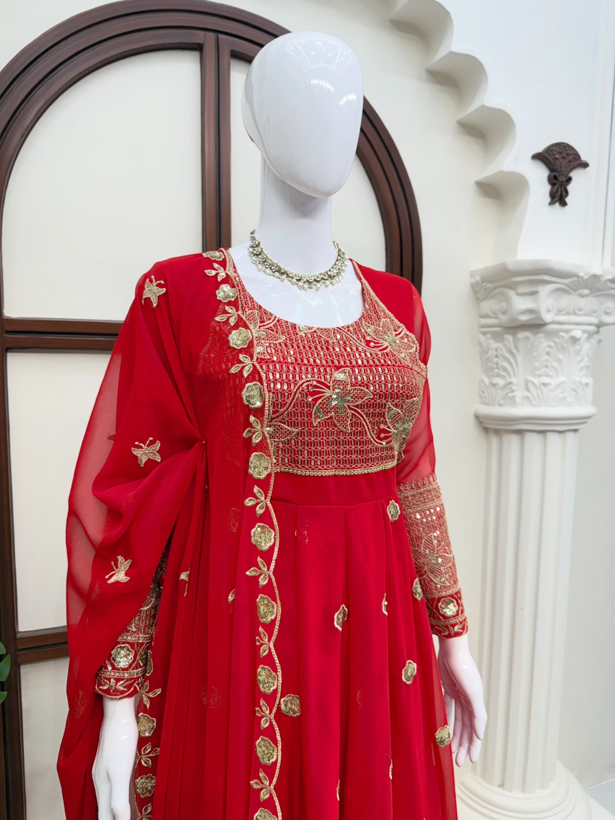 Georgette Maxy ( GM01)