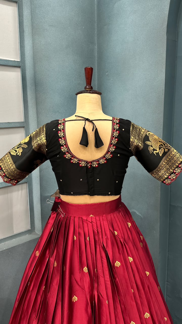 Full stiched Kanjivaram silk Lehanga (L003)