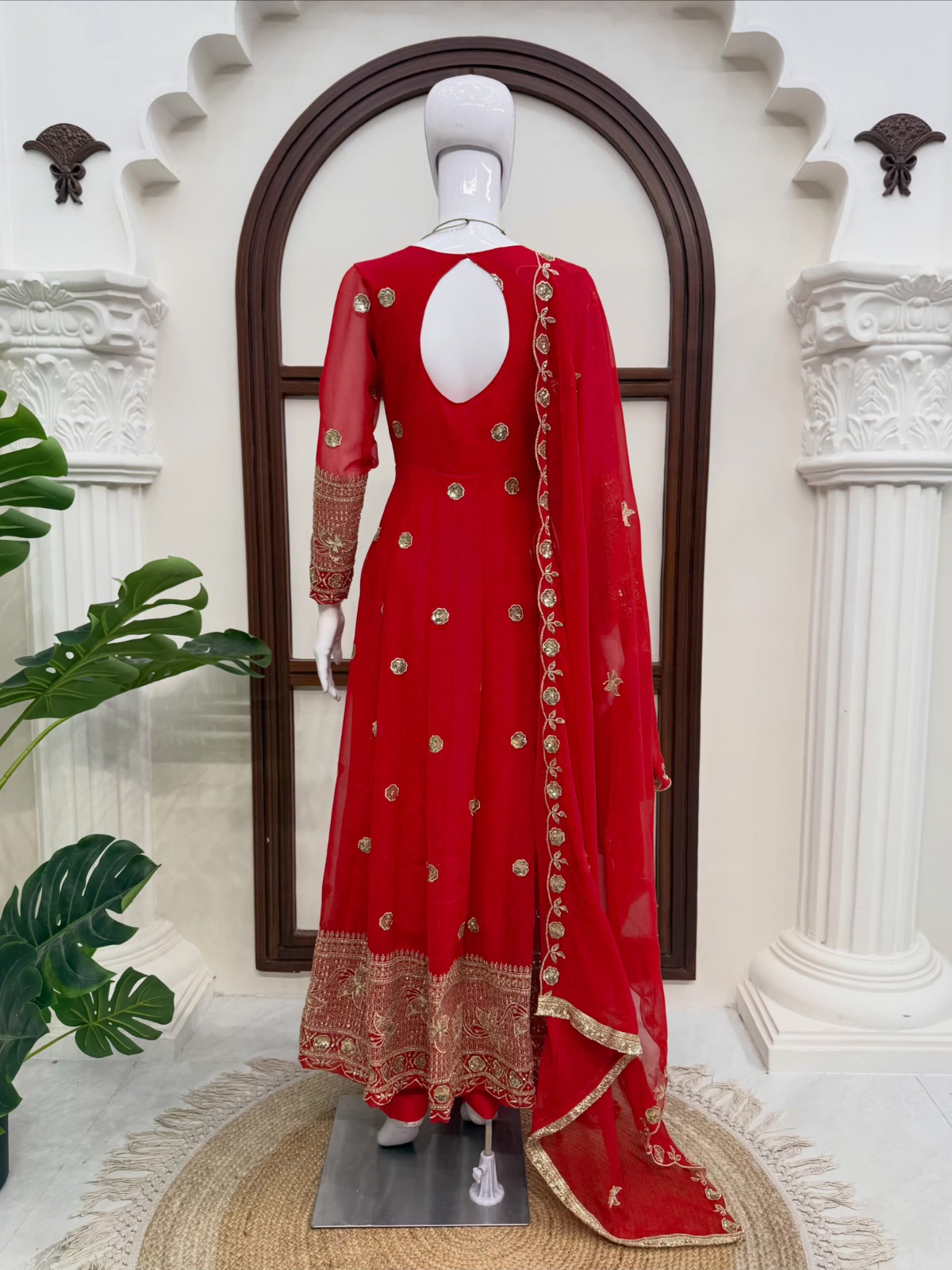 Georgette Maxy ( GM01)