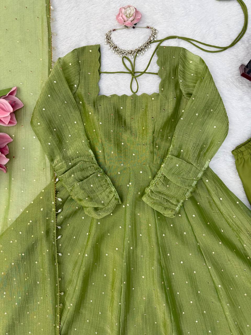 Elegant Salsa Silk Gown Set (SS03)