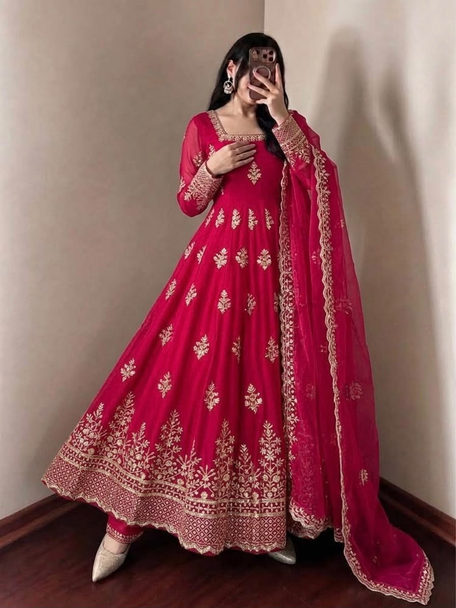 Designer Gown ( DTG03)