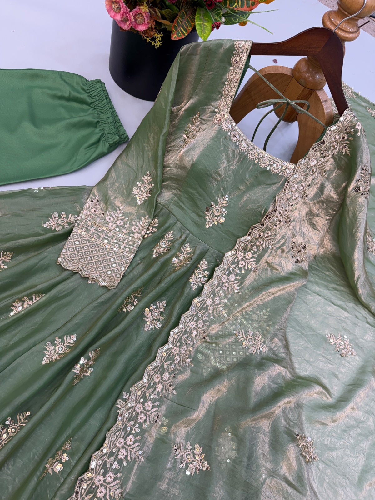 Designer Gown ( DTG01)