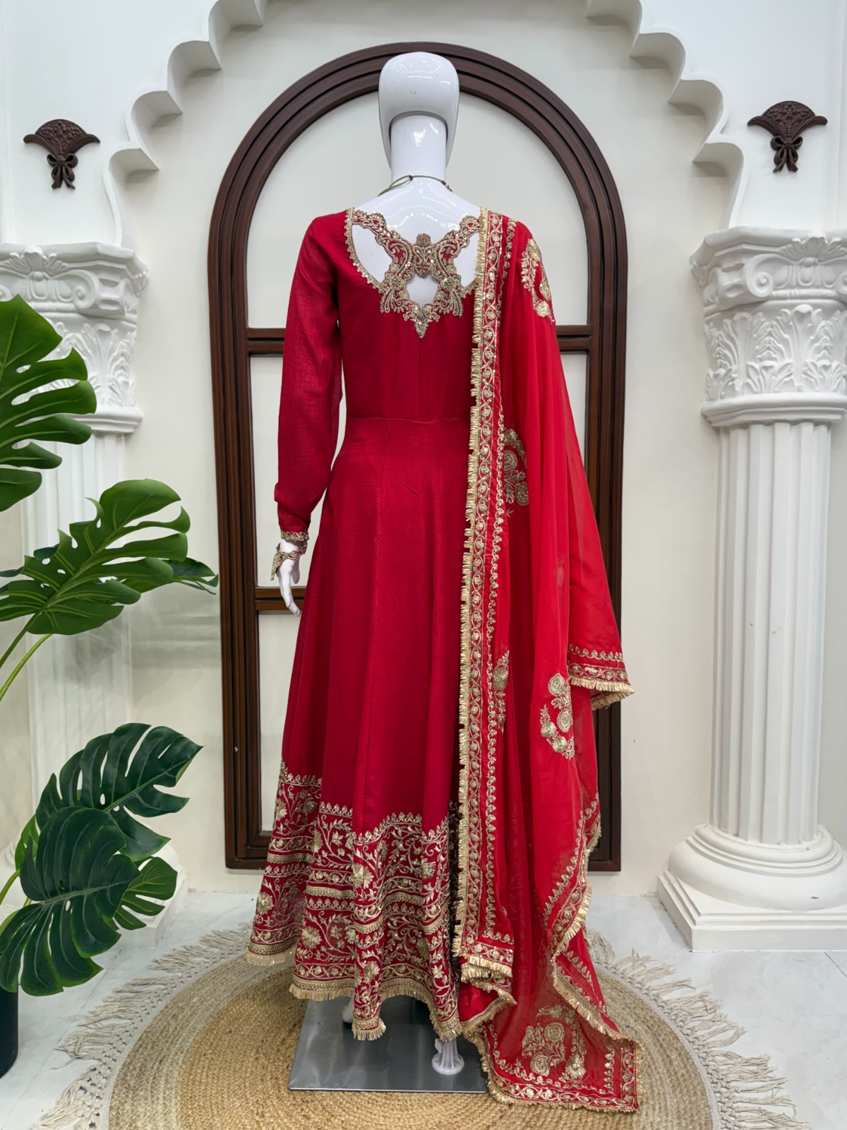 CHARMING RED ANARKALI (RED01)