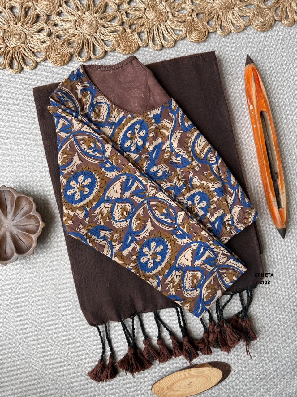 Handloom Khadi  COTTON Saree with BLOUSE (SB19)