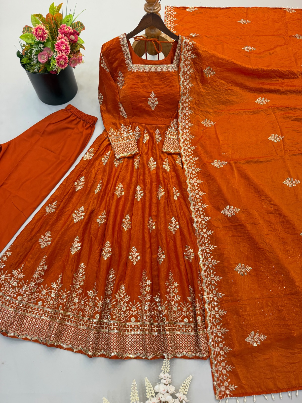 Designer Gown ( DTG04)