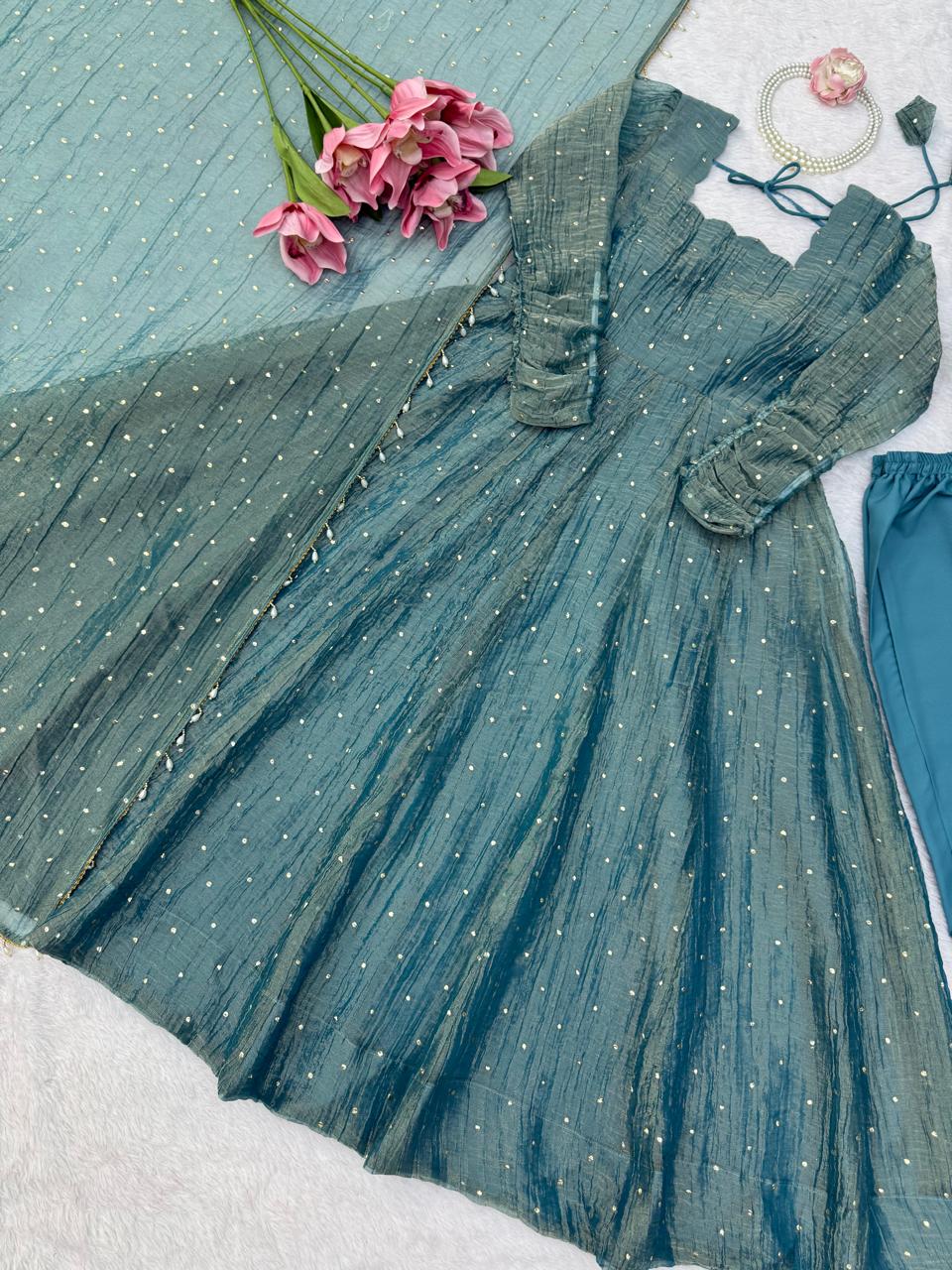 Elegant Salsa Silk Gown Set (SS04)