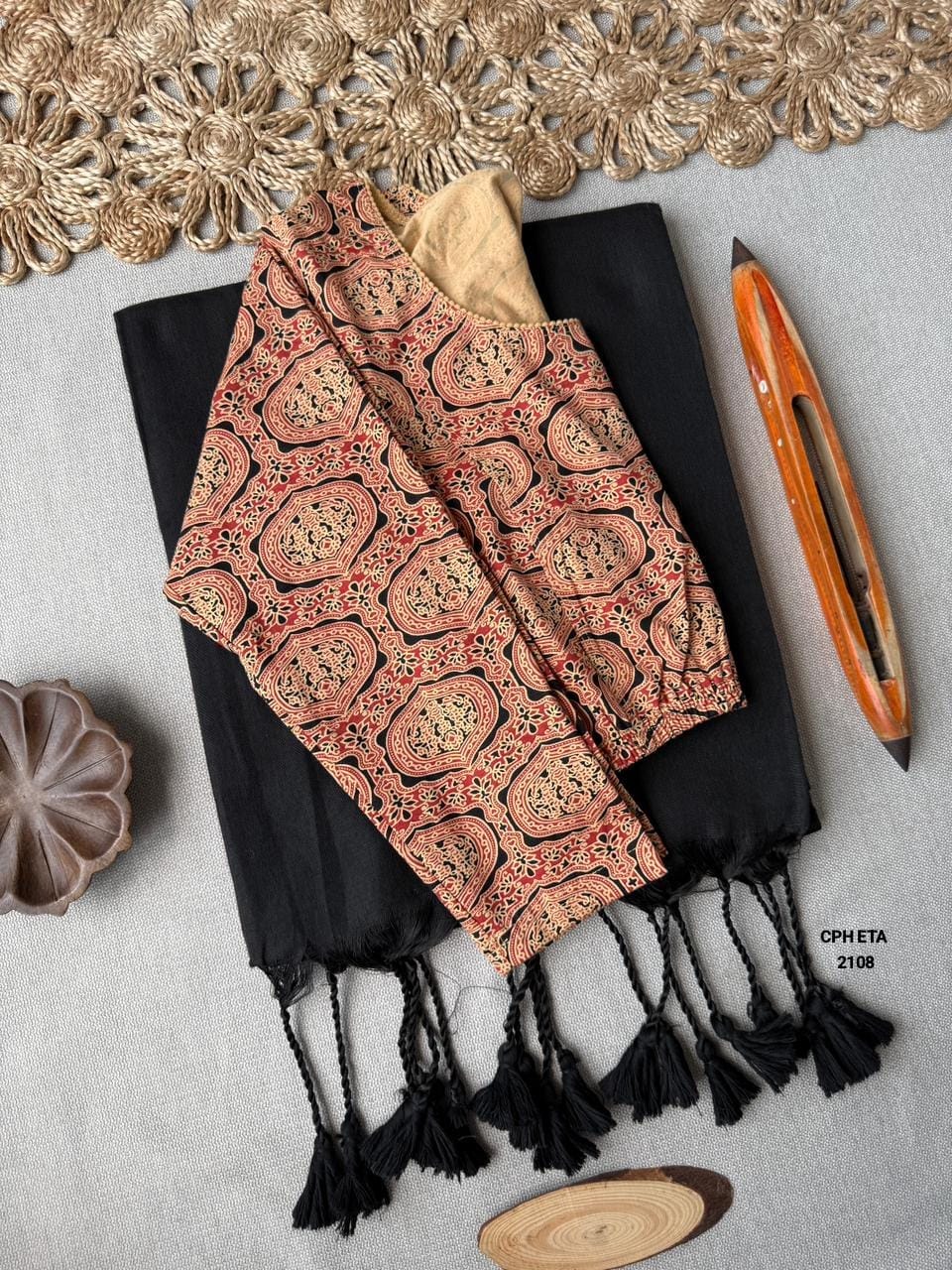 Handloom Khadi  COTTON Saree with BLOUSE (SB33)