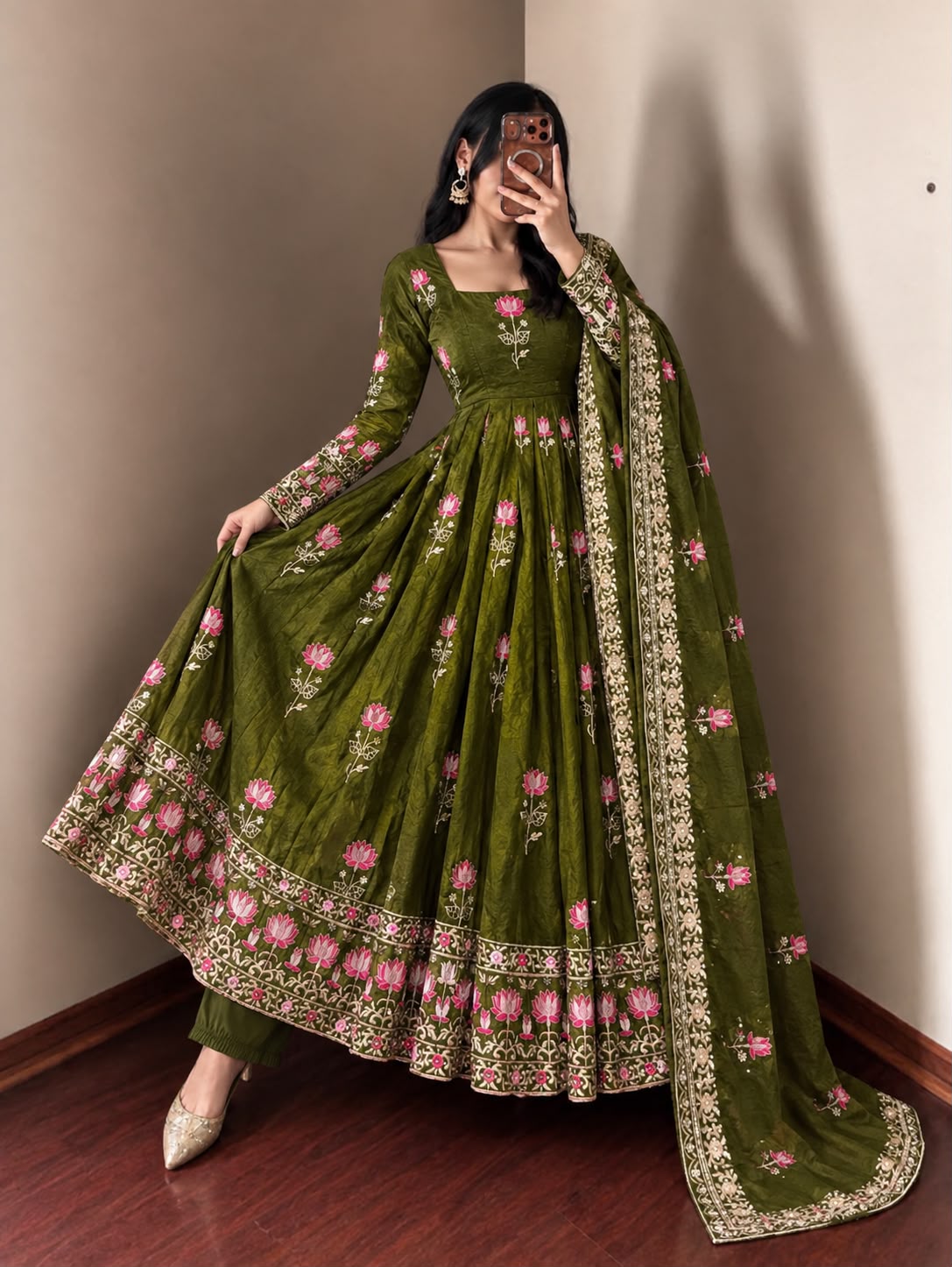 White Anarkali ( WH4 )