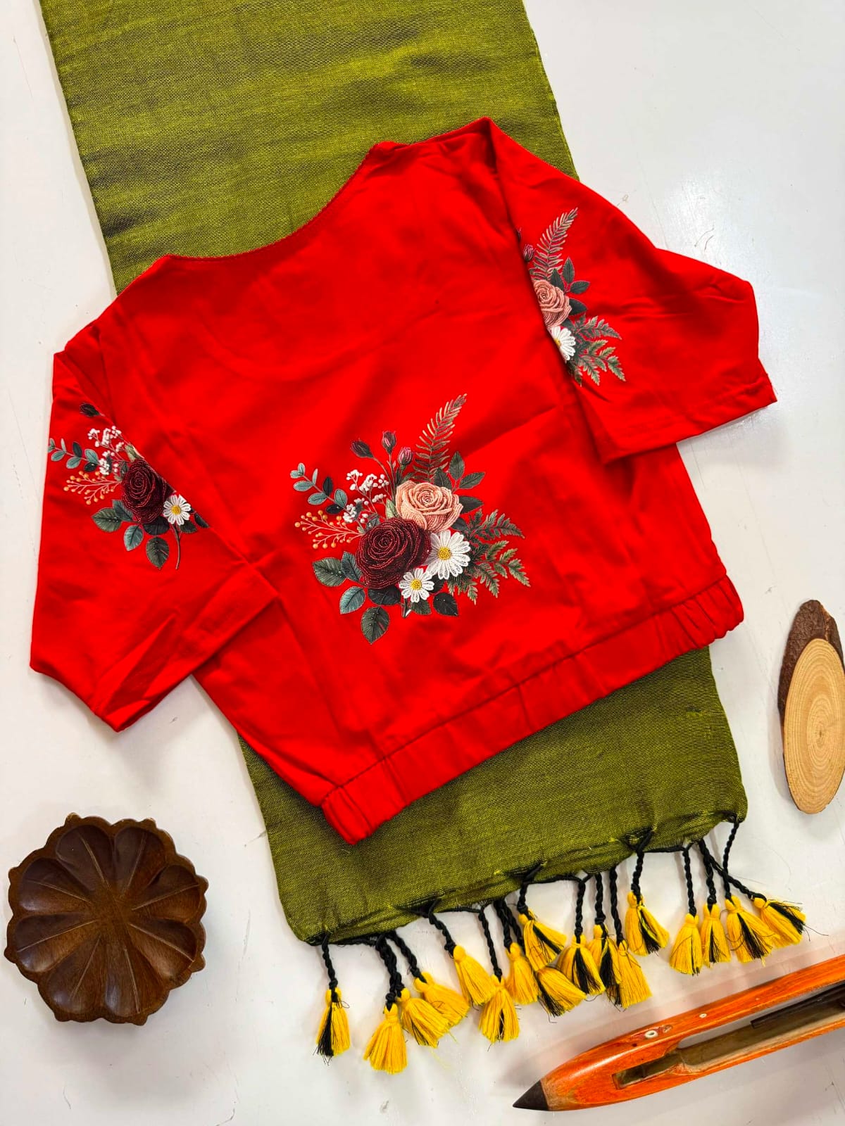 Handloom Khadi  COTTON Saree with BLOUSE (SB15)