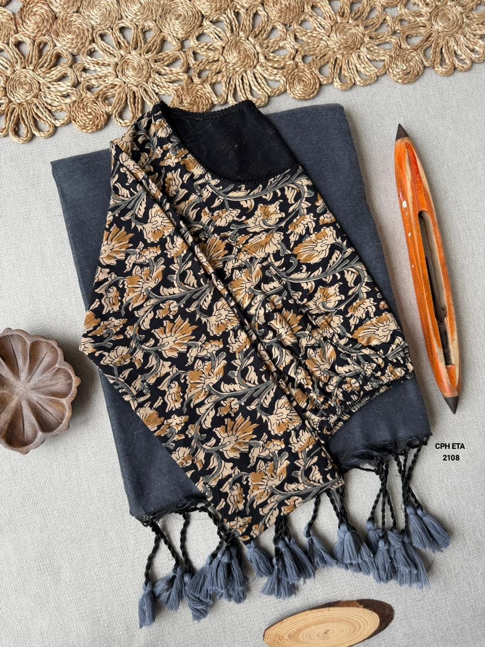 Handloom Khadi  COTTON Saree with BLOUSE (SB34)