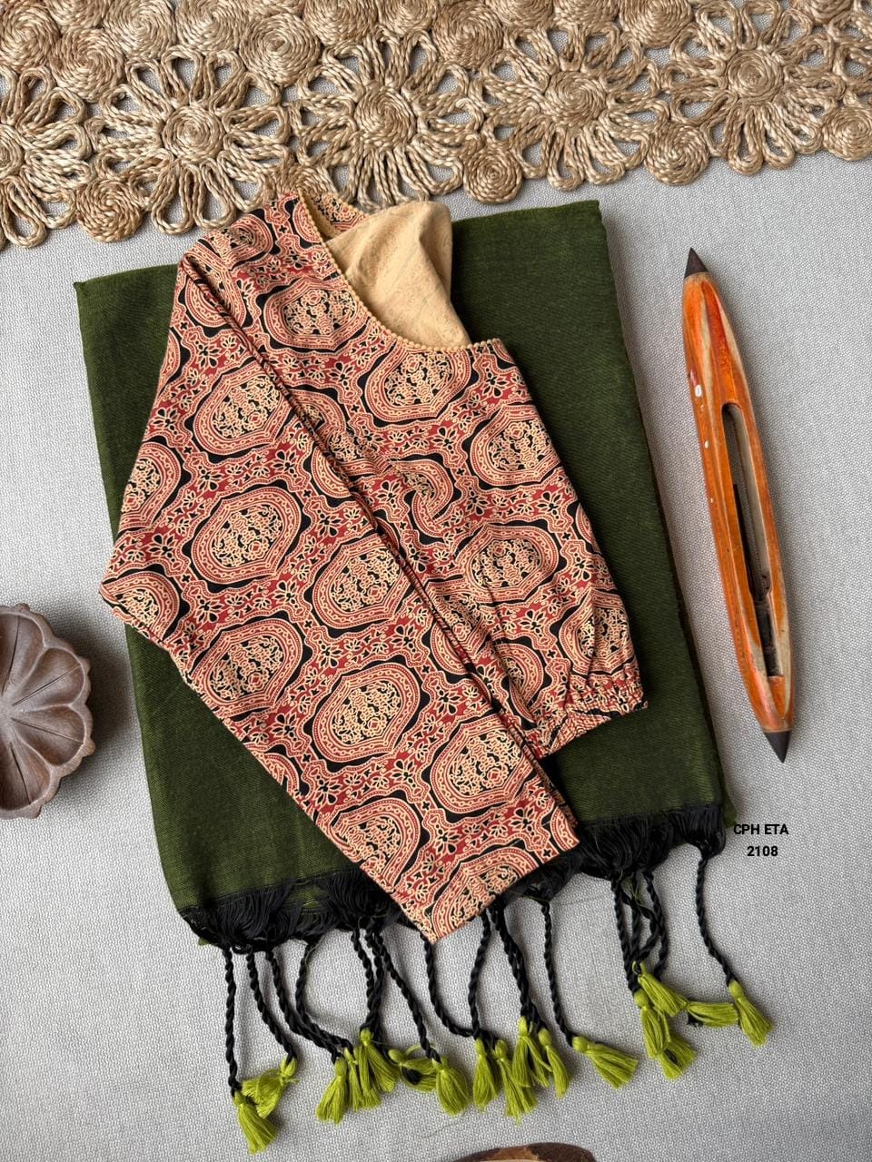 Handloom Khadi  COTTON Saree with BLOUSE (SB27)