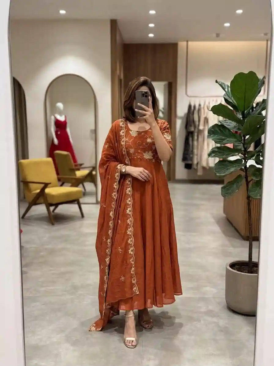Rangoli Crush Gown + dupatta ( RCG01)