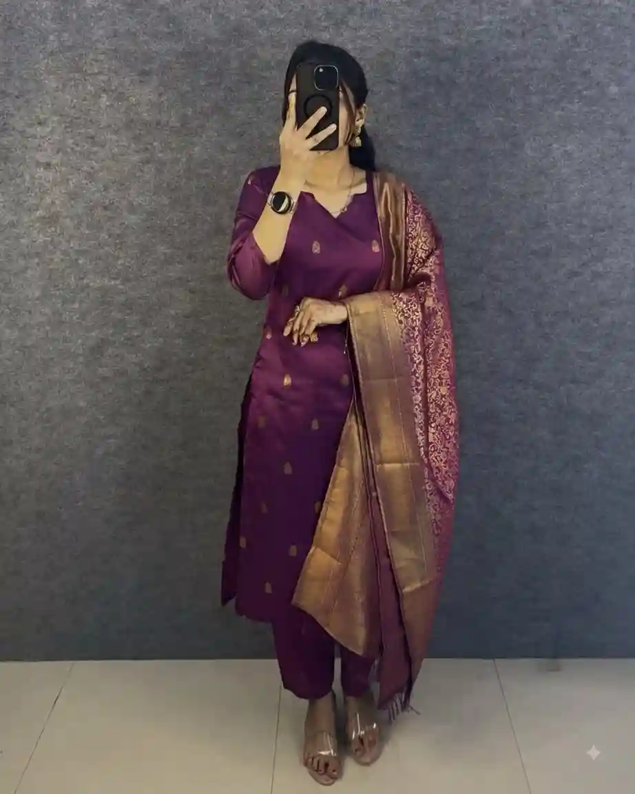 Banarasi Grand Kurti Set (BK01)