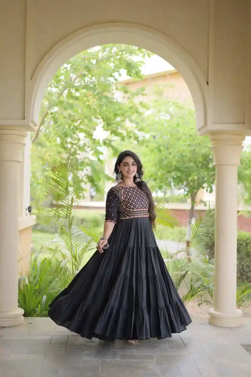 ANARKALI GOWNS (AG01)