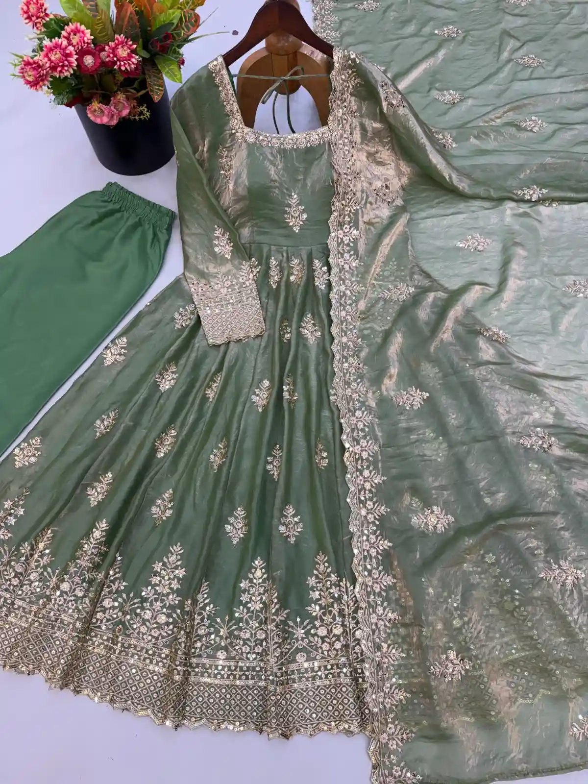 Designer Gown ( DTG01)