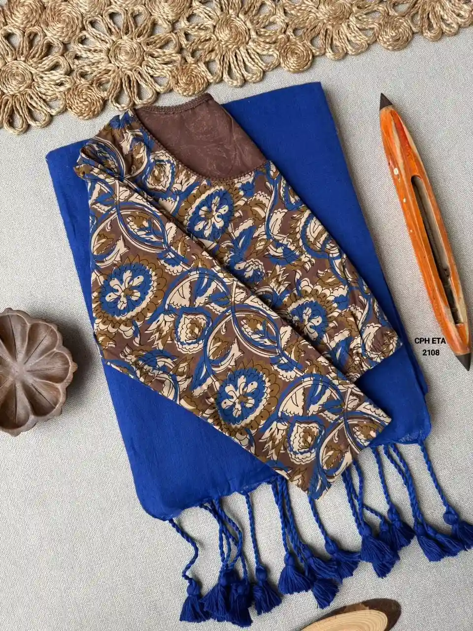 Handloom Khadi  COTTON Saree with BLOUSE (SB22)