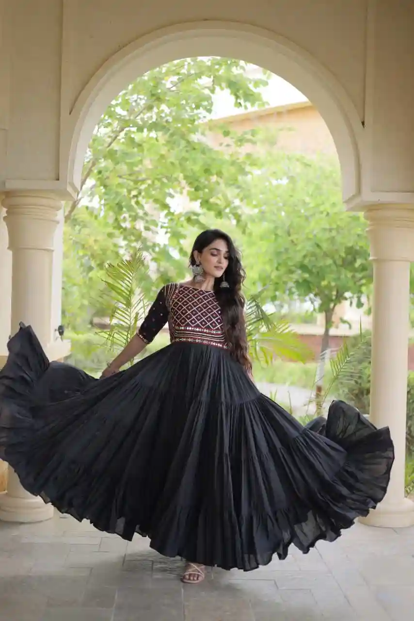 ANARKALI GOWNS (AG01)