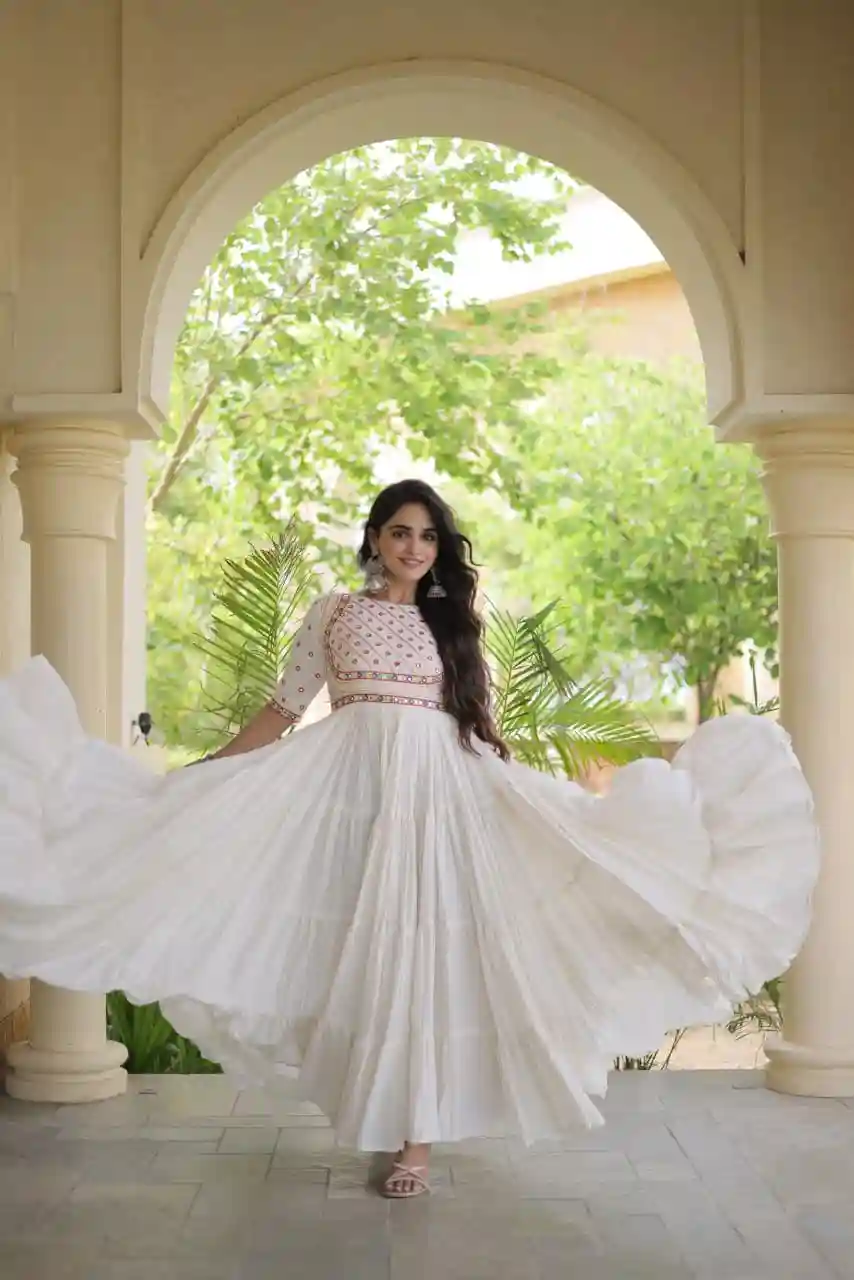 ANARKALI GOWNS (AG02)