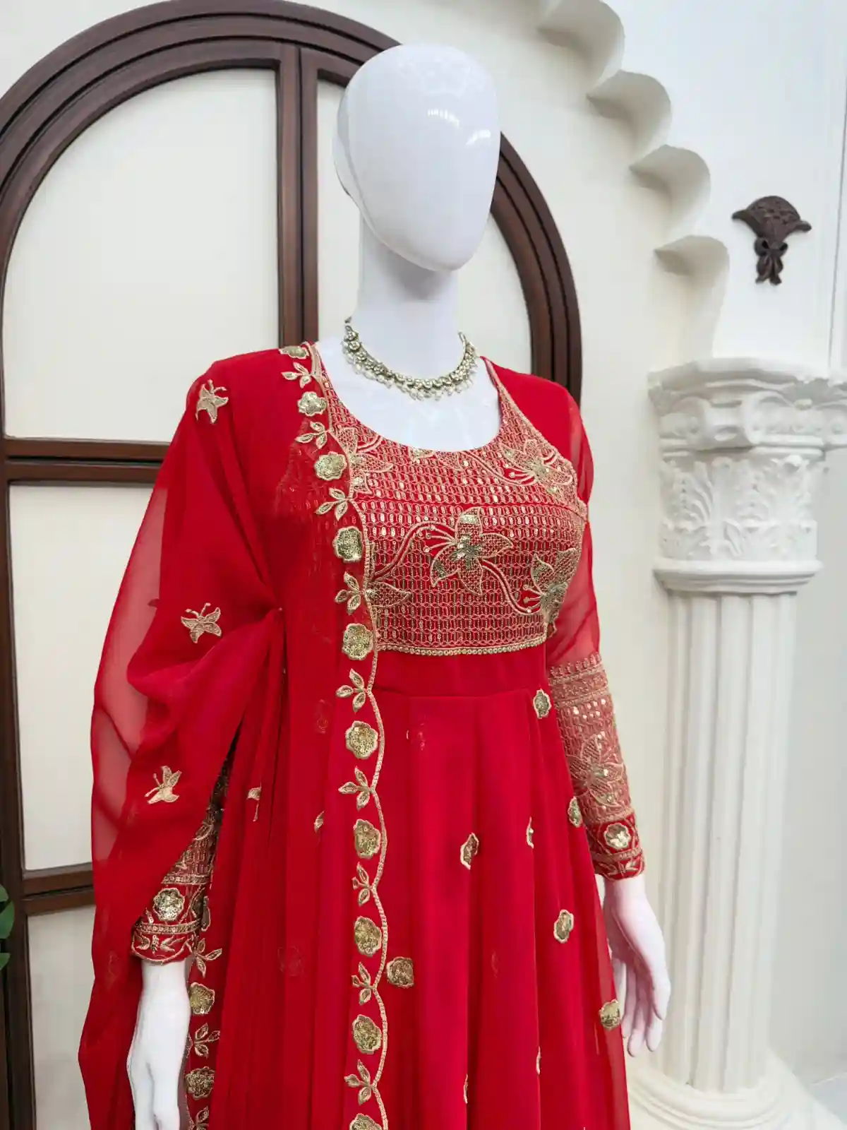 Georgette Maxy ( GM01)