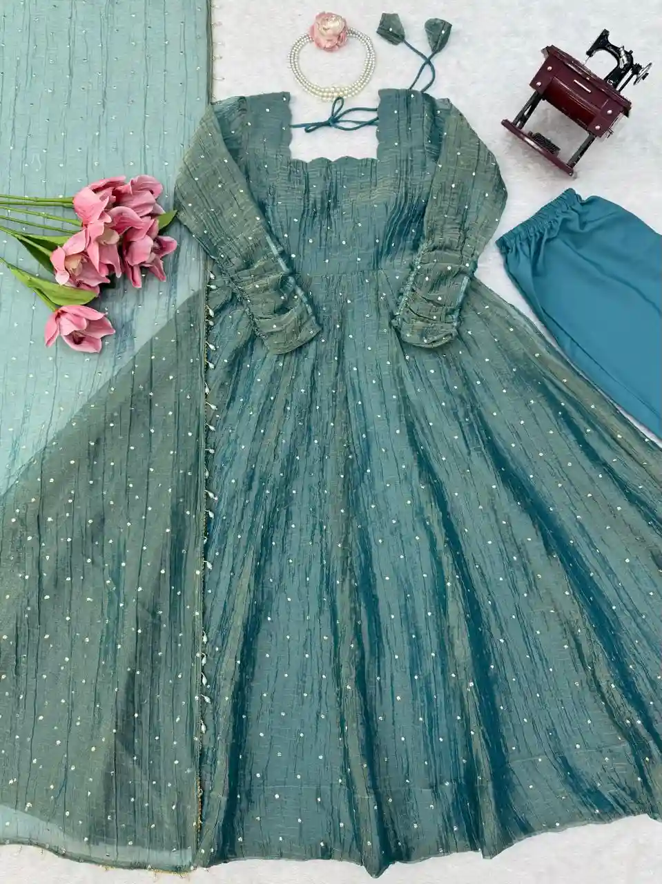 Elegant Salsa Silk Gown Set (SS04)