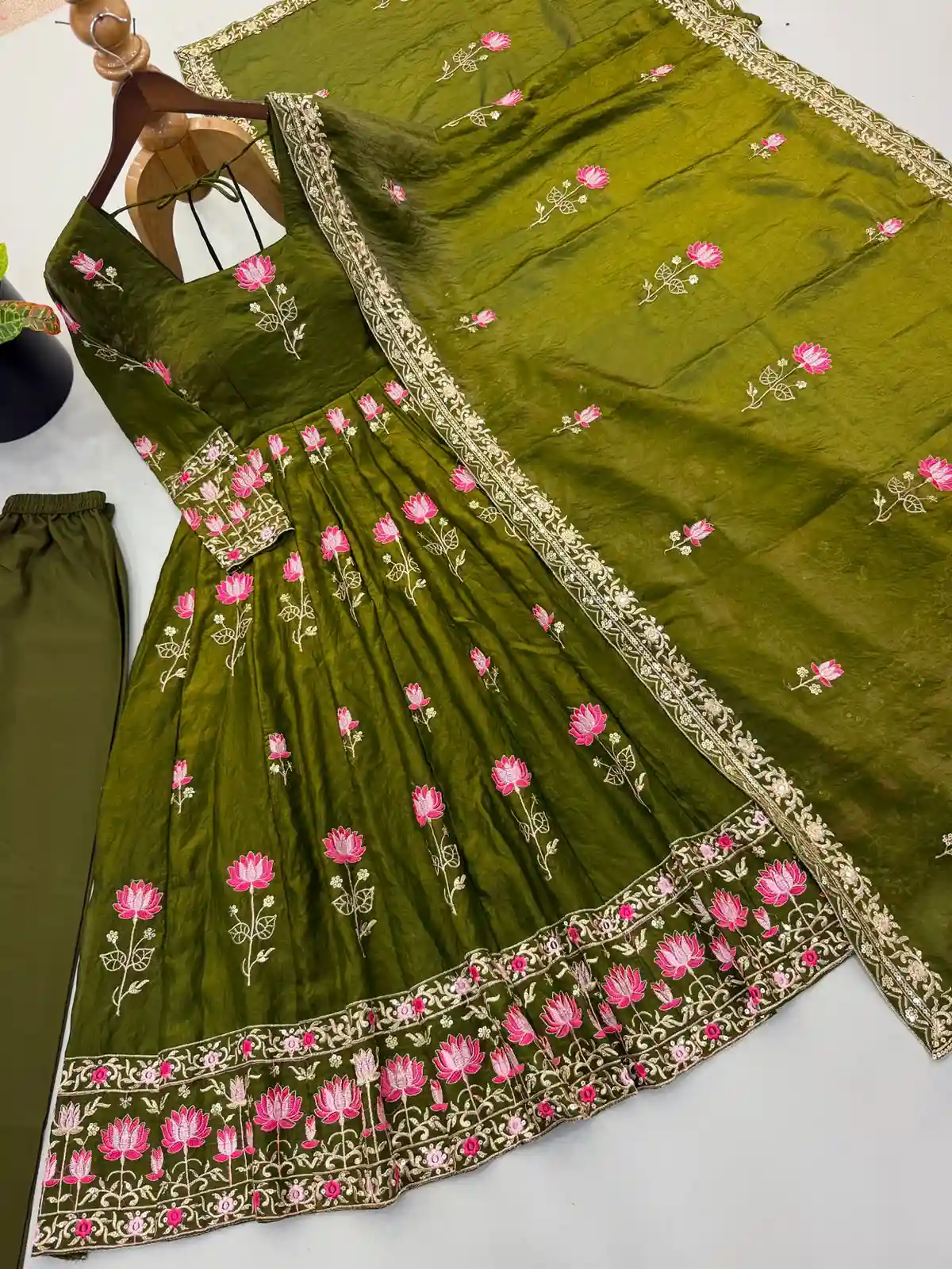 White Anarkali ( WH4 )