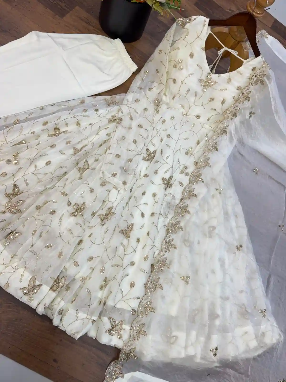 White Anarkali ( FSW01)