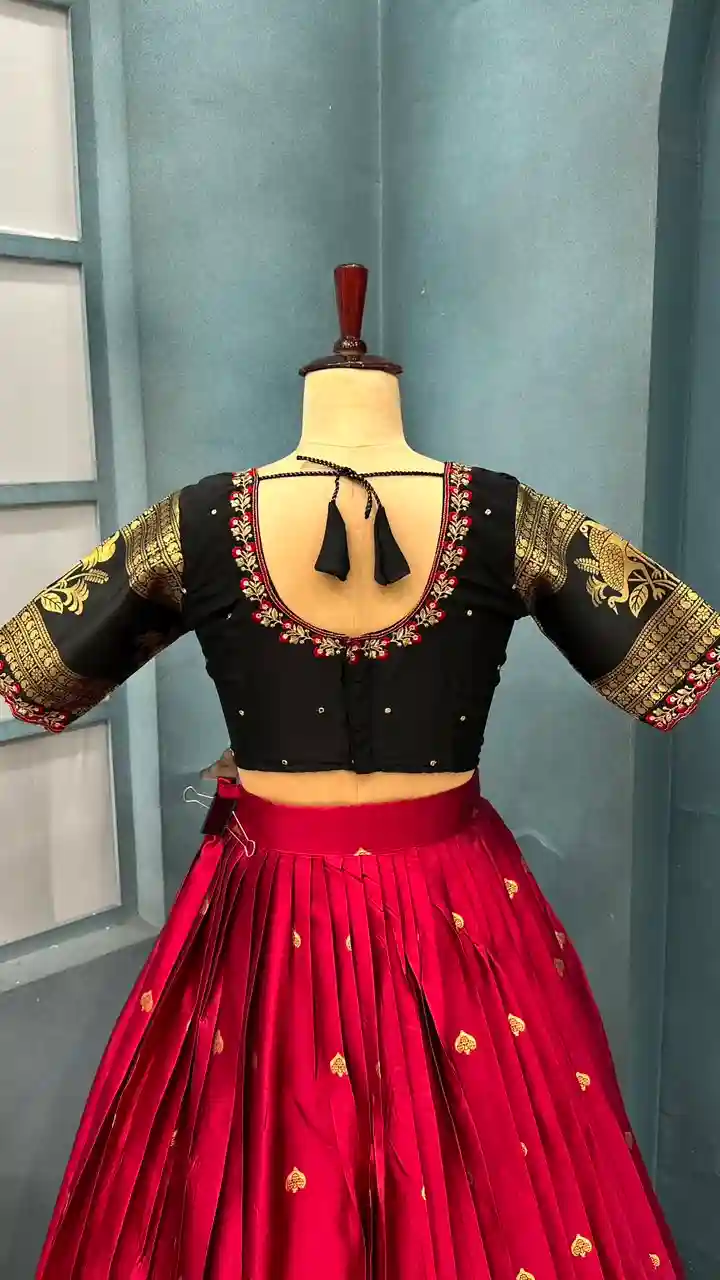 Full stiched Kanjivaram silk Lehanga (L003)