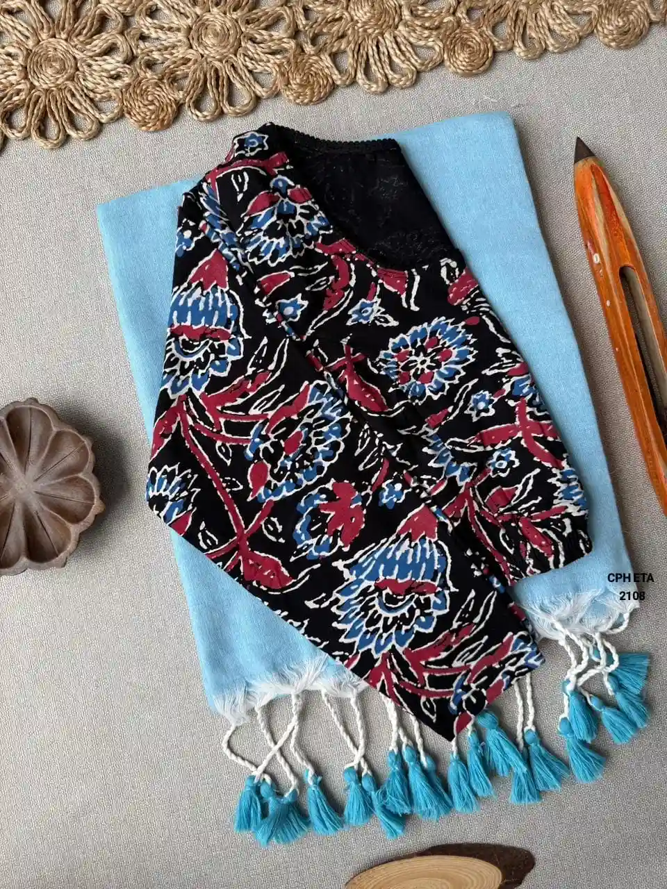 Handloom Khadi  COTTON Saree with BLOUSE (SB31)