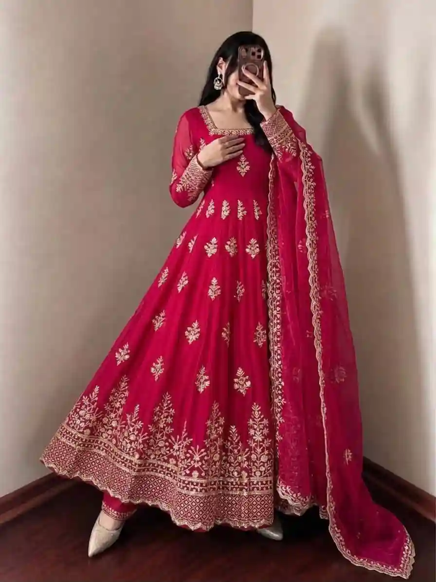 Designer Gown ( DTG03)