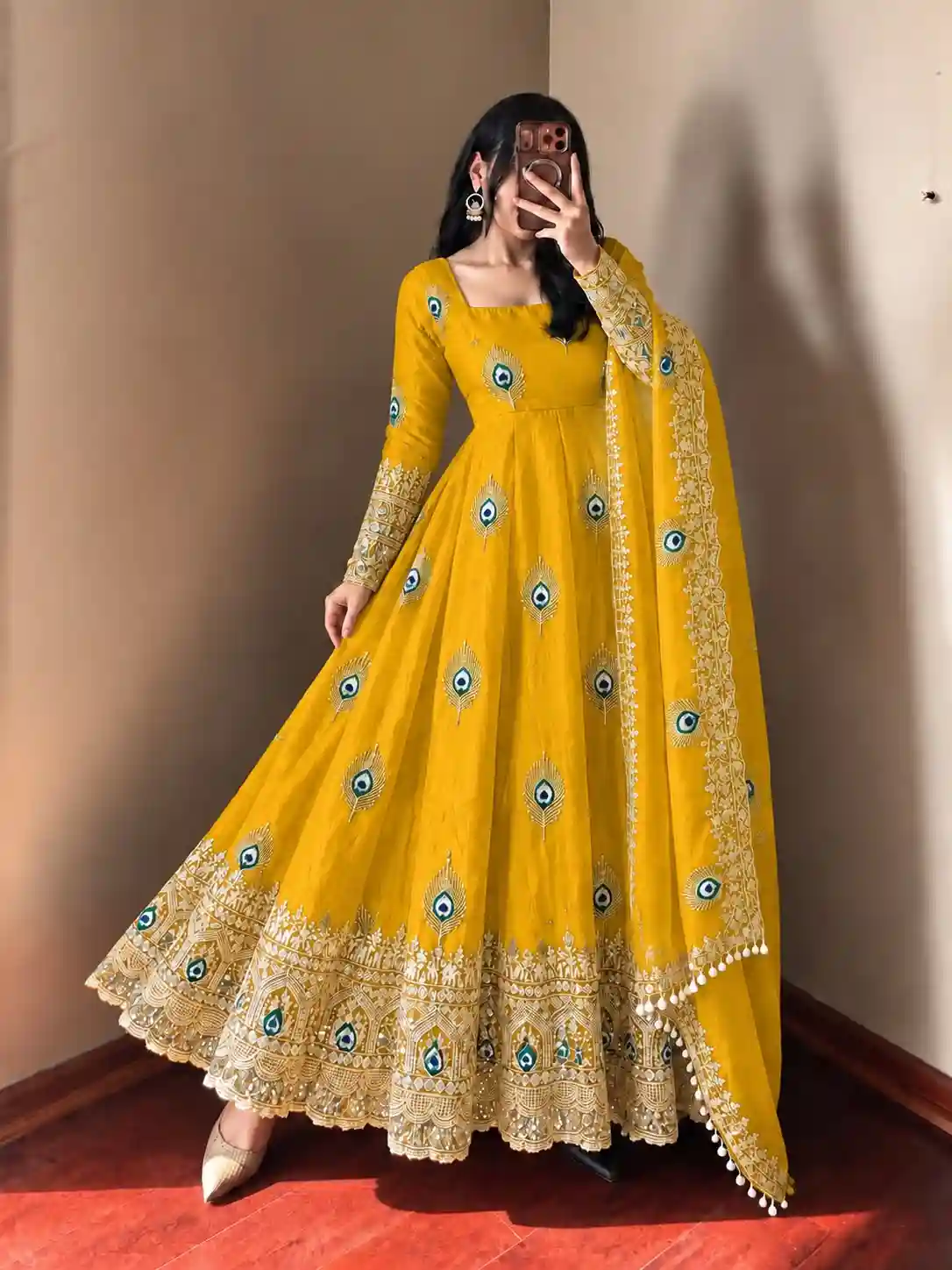 Heavy fendy silk 3 piece designer set (FSD8)
