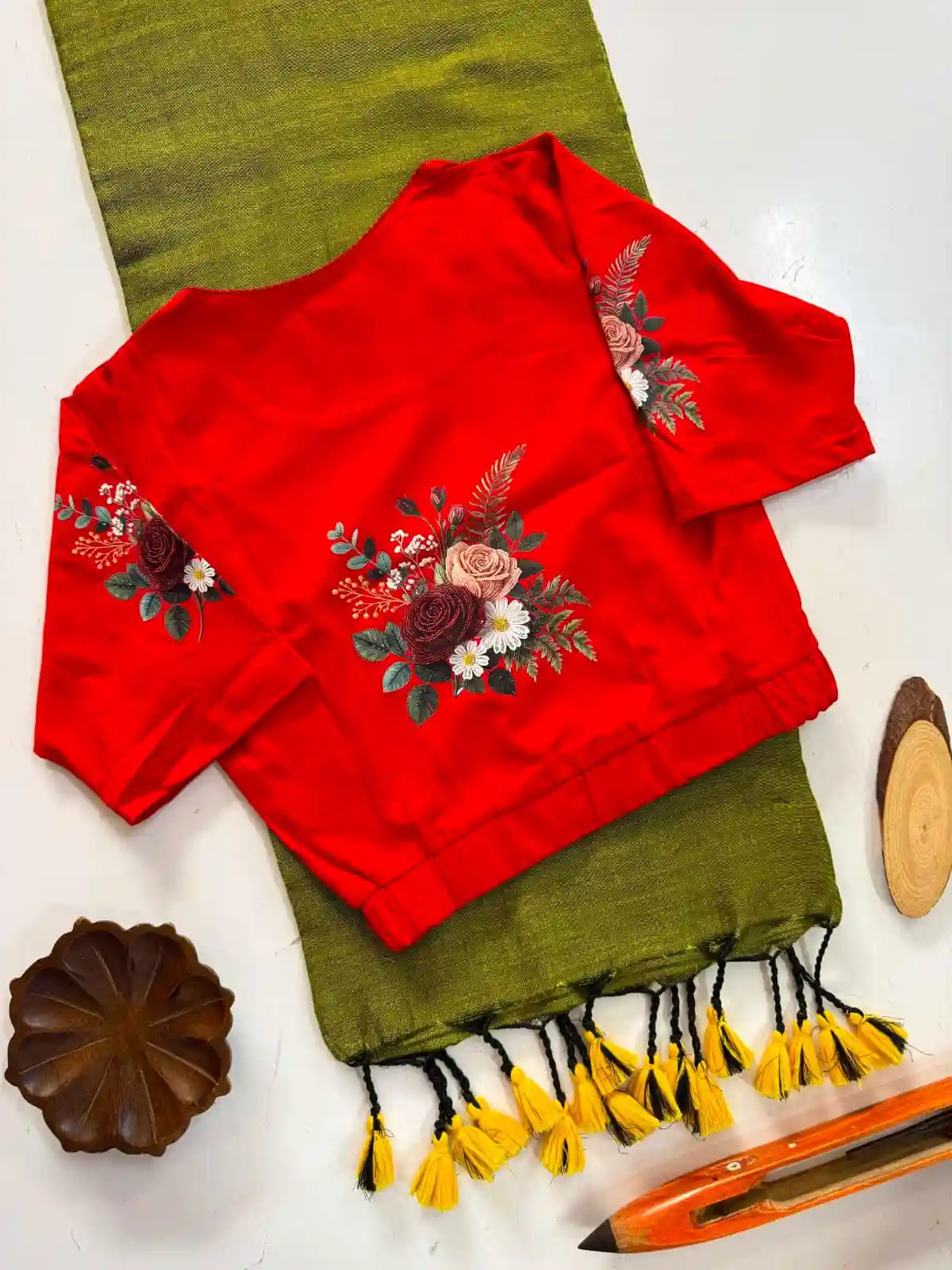 Handloom Khadi  COTTON Saree with BLOUSE (SB15)