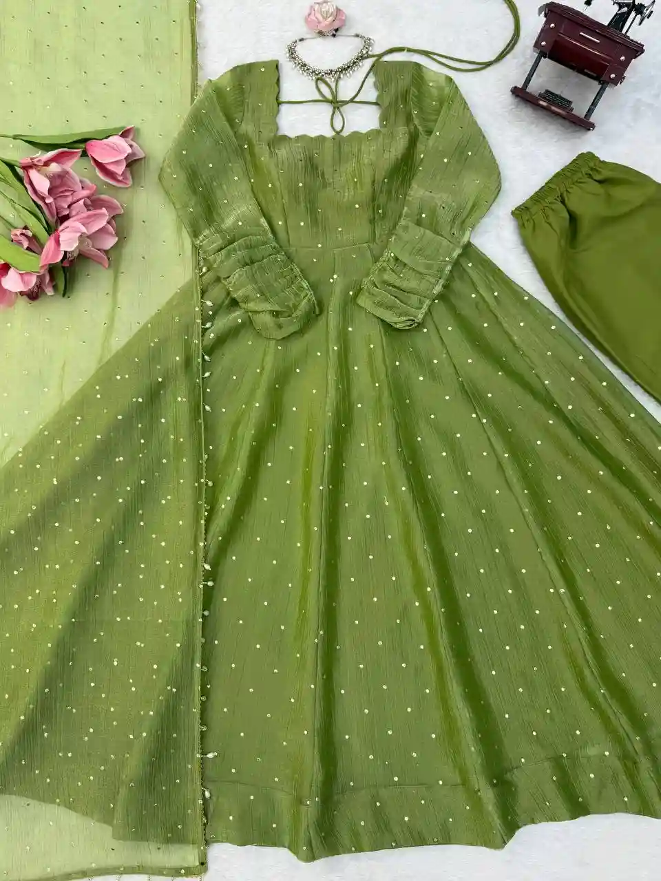 Elegant Salsa Silk Gown Set (SS03)