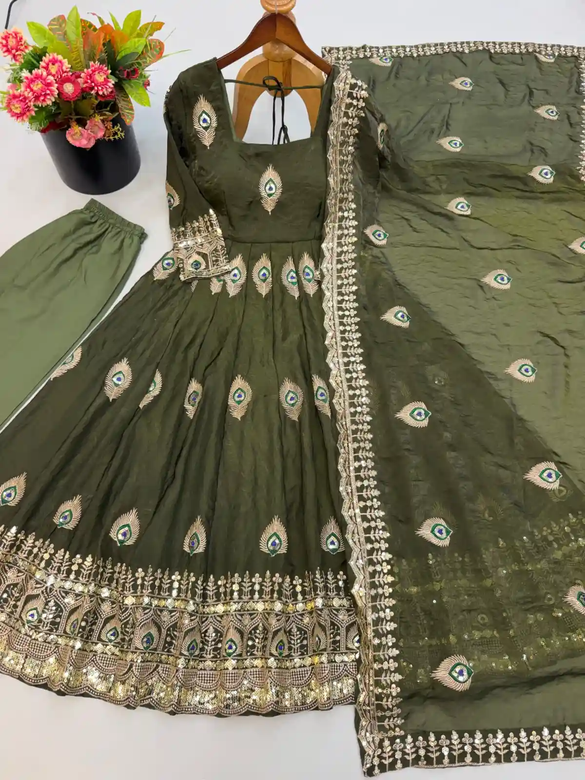 Heavy fendy silk 3 piece designer set (FSD16)