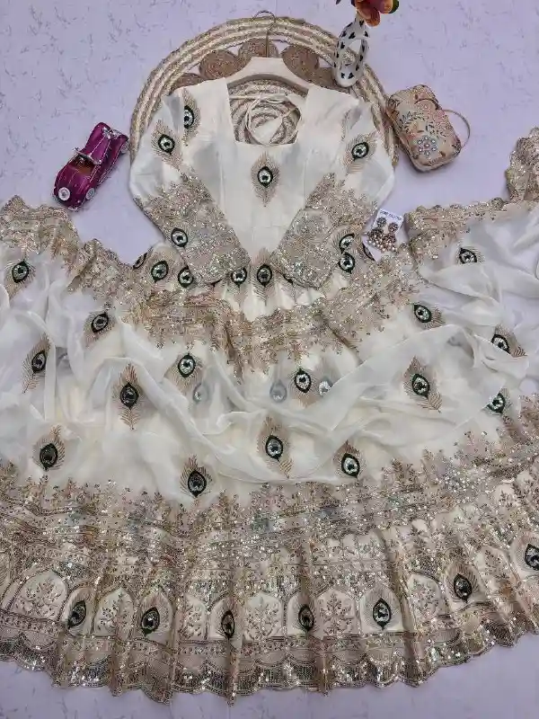 Heavy fendy silk 3 piece designer set (FSD1)