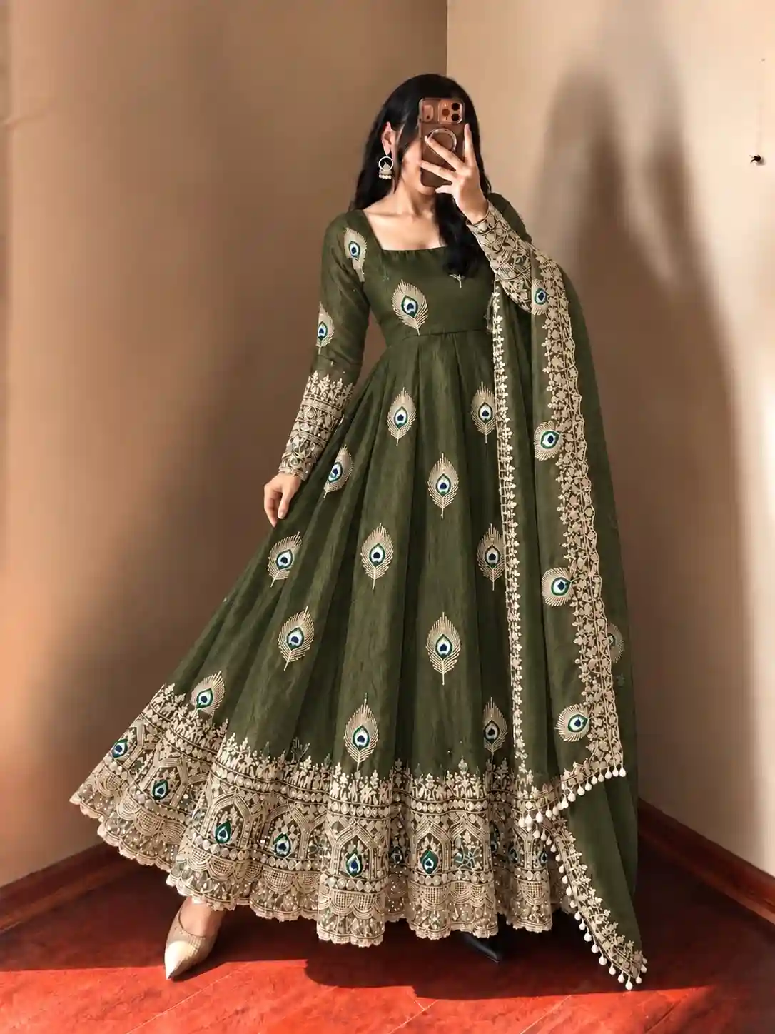 Heavy fendy silk 3 piece designer set (FSD16)