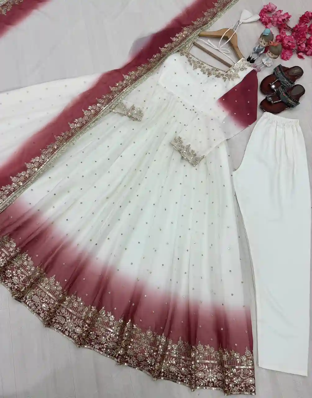 White + Meroon Star Georgette ( SGM01)