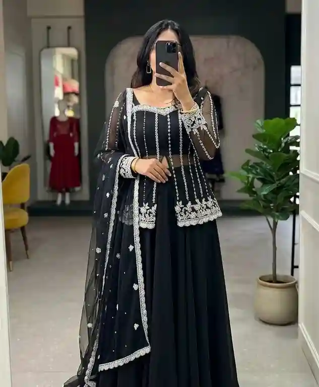 Exquisite Lehenga Set (ELS09)