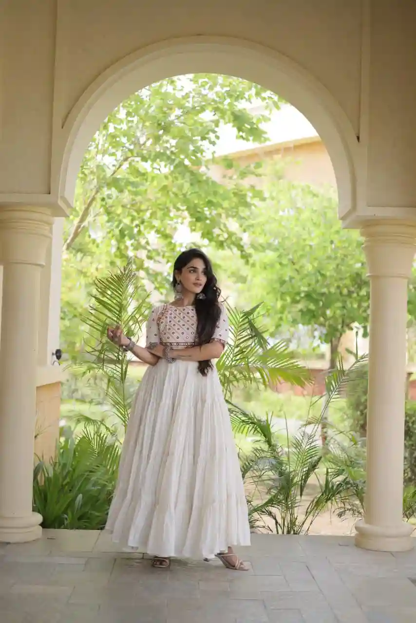 ANARKALI GOWNS (AG02)