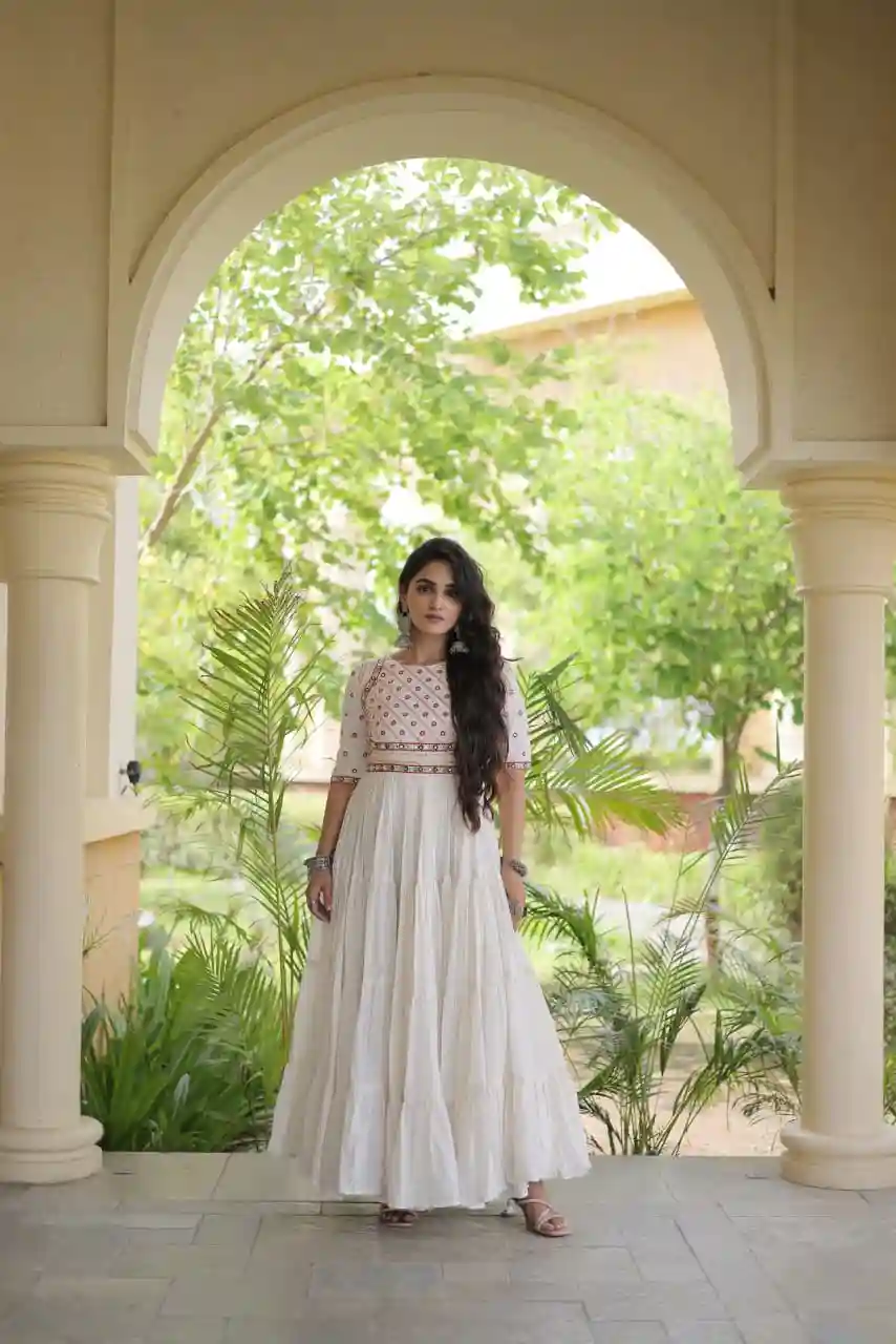 ANARKALI GOWNS (AG02)