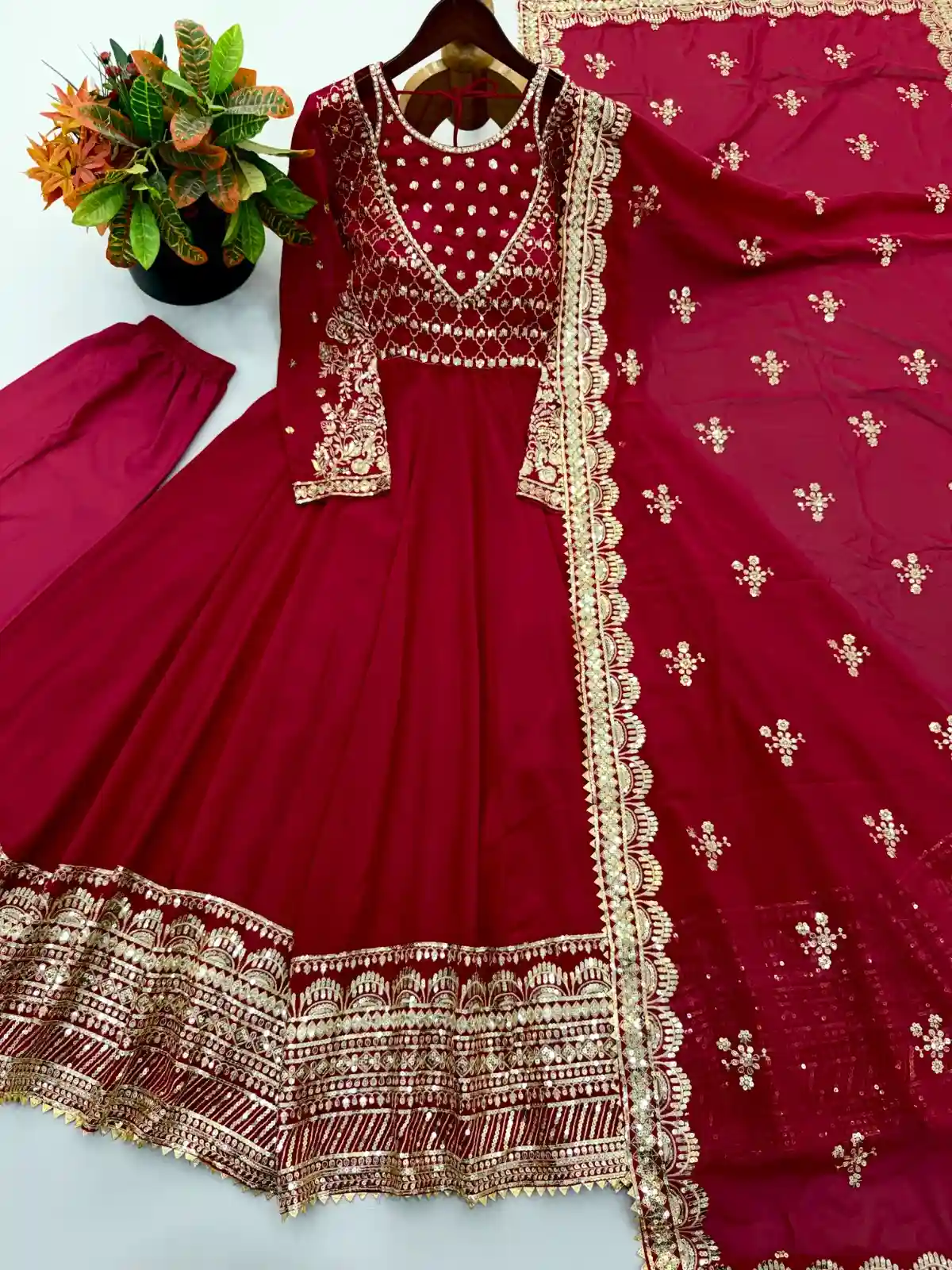 Trending Designer Gown (TDS02)