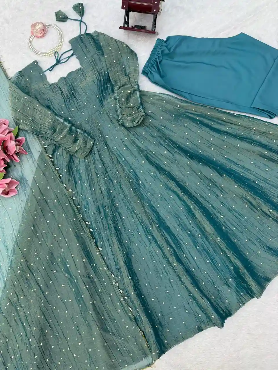 Elegant Salsa Silk Gown Set (SS04)