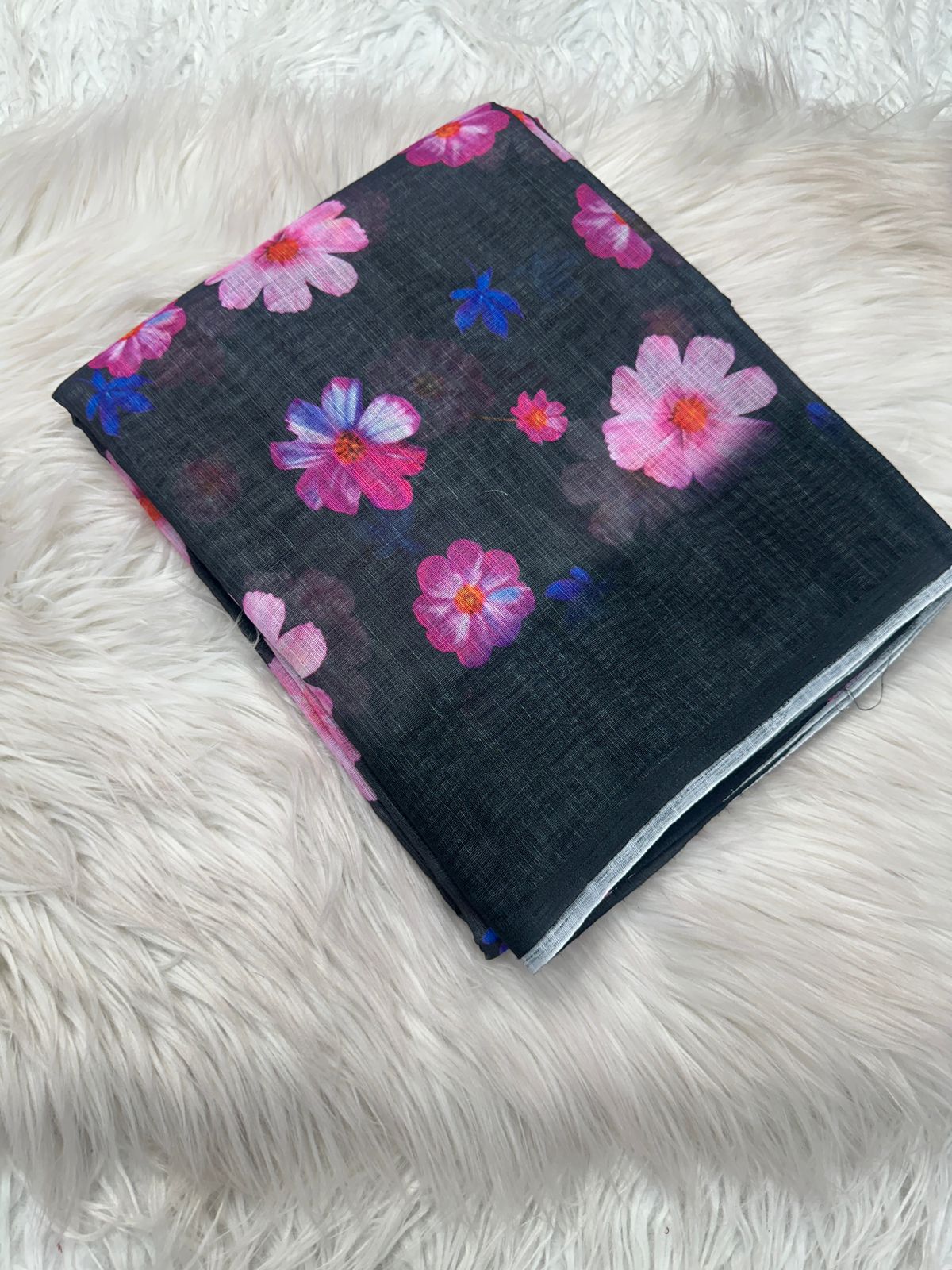 Pure soft lilen kalamari digital print saree with running blouse with pallu